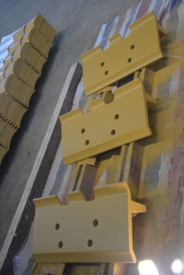 Van het Graafwerktuigtrack shoe plate van HRC 25 van het Spoorstootkussens D6R 203 van de de Verbindingshoogte het Spoorplaten