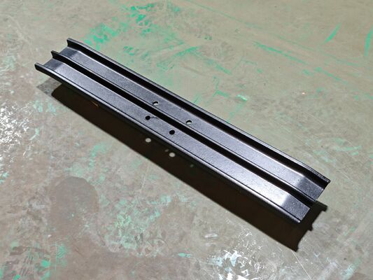 Komatsu PC60 Track Shoe Triple Grouser track schoen Pitch STG135A-8-750-001