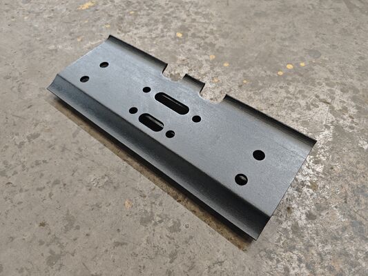 TST135A Rupsschoen Drievoudige Grouser rupsschoen Pitch TG135A-6-400-0100