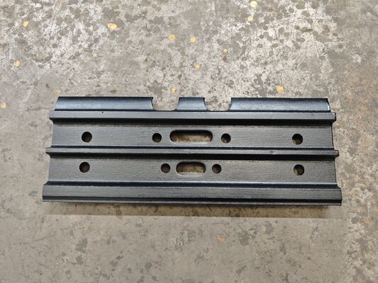 TST135A Rupsschoen Drievoudige Grouser rupsschoen Pitch TG135A-6-400-0100